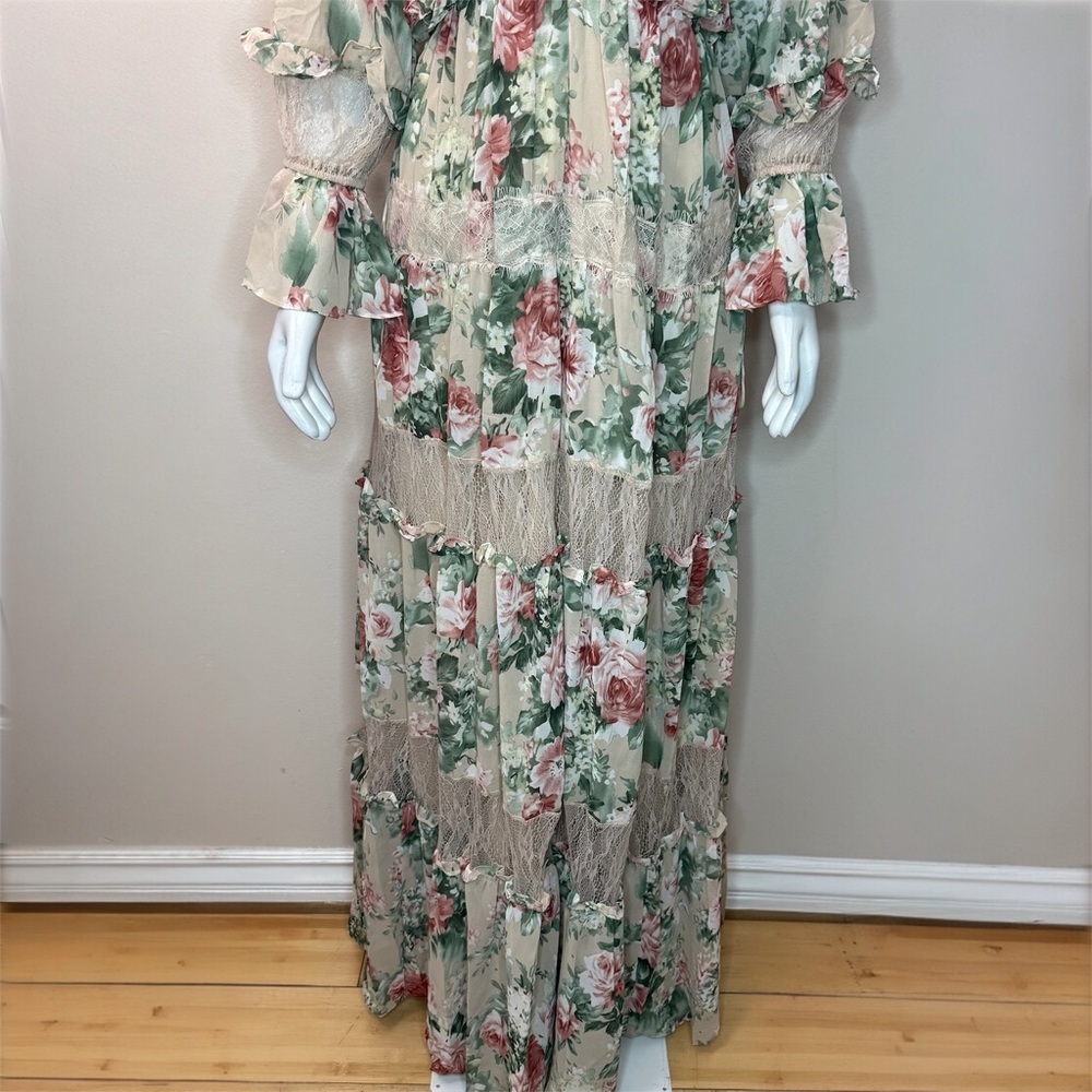 Floral print cutout long sleeve maxi dress with ruffle details - Picture 4 of 9